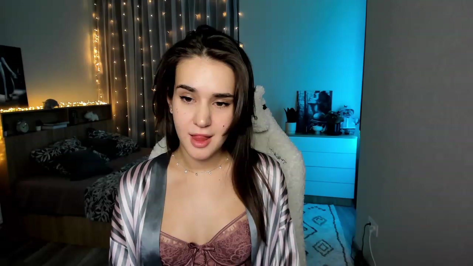 Ellies_Smile video thumbnail