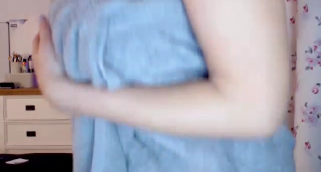 Ami_White video thumbnail