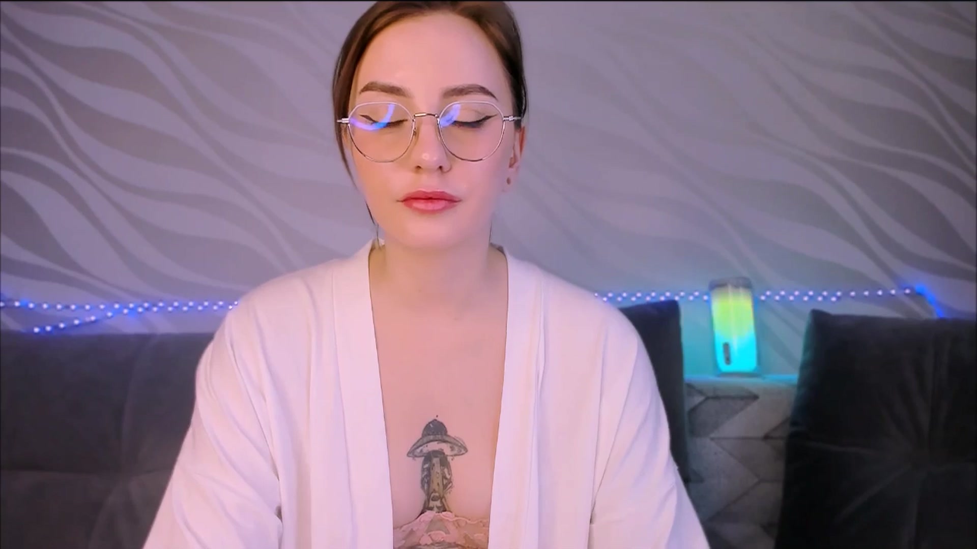Alien_Eva video thumbnail