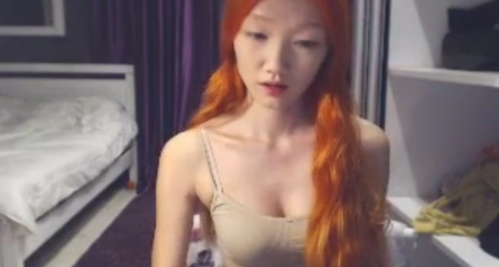 FoxyHyuna video thumbnail