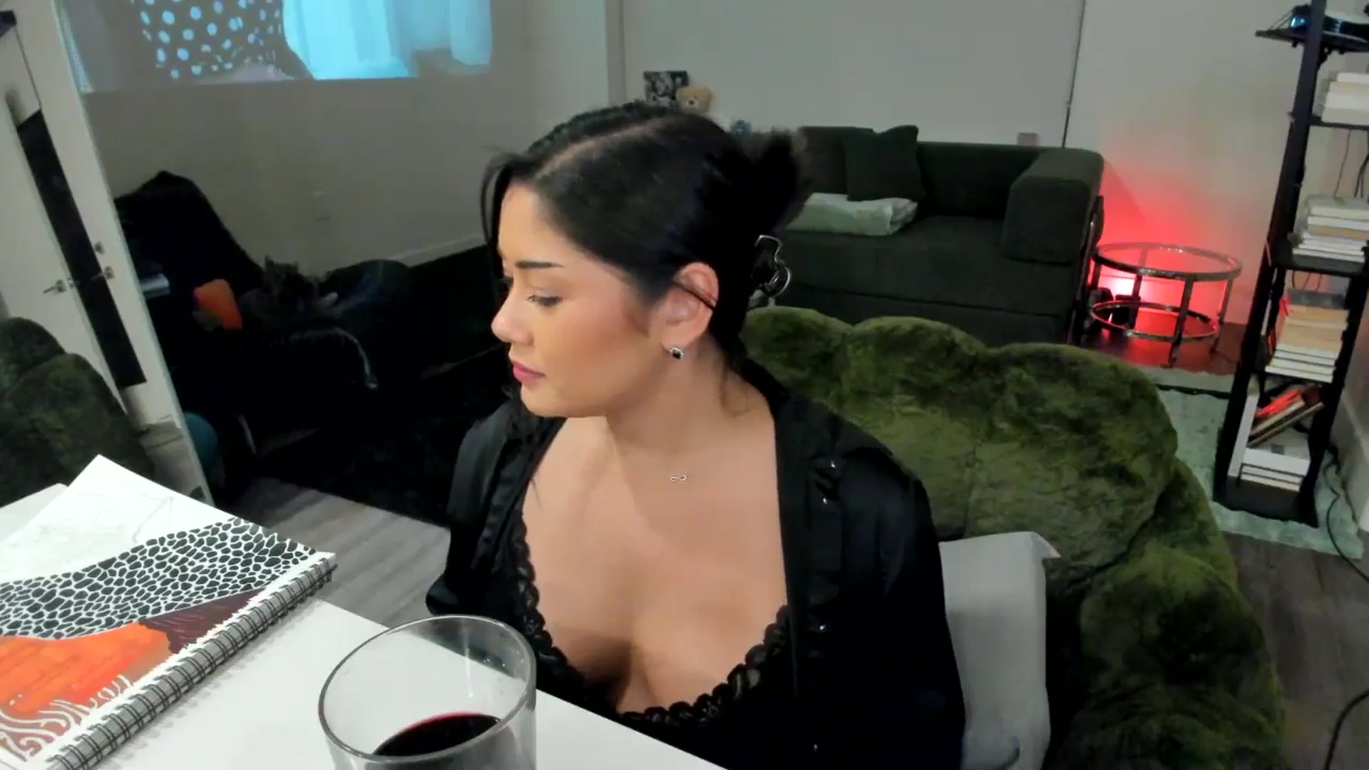 YourGoddessLu video thumbnail