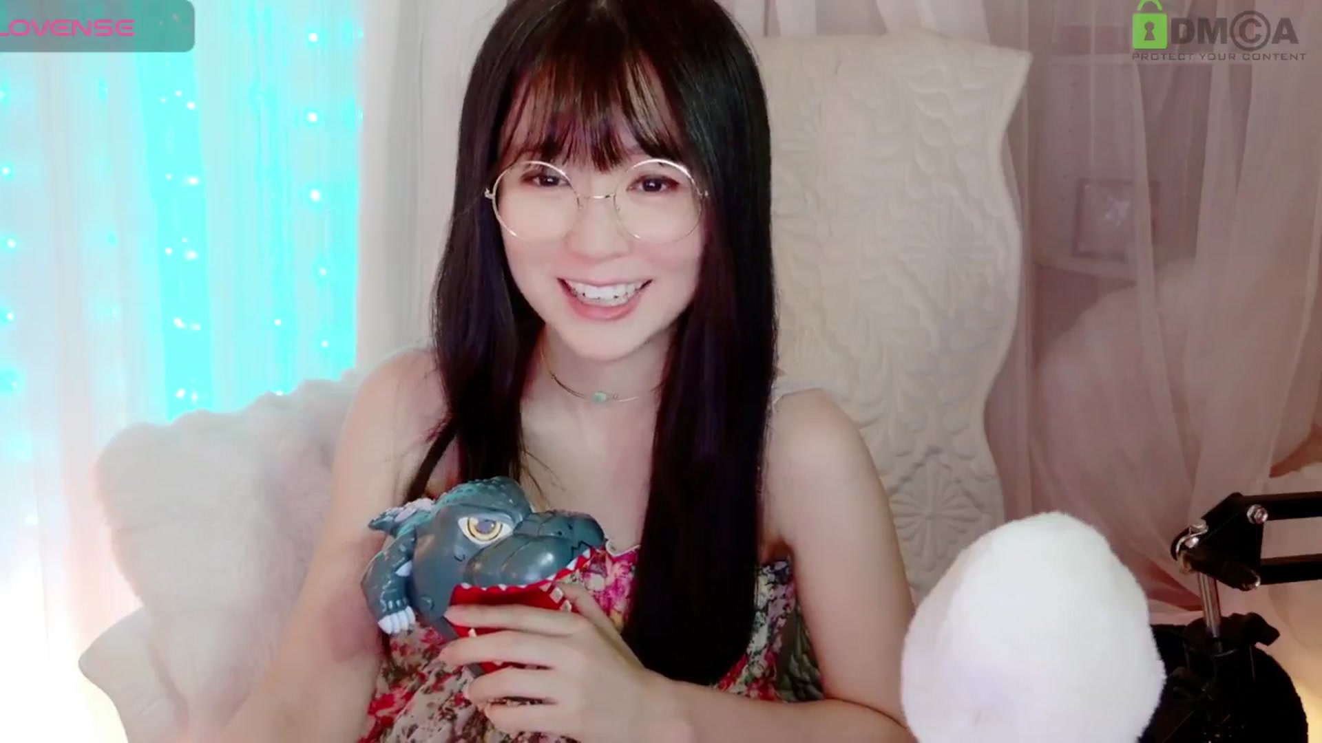 meowtheworld video thumbnail
