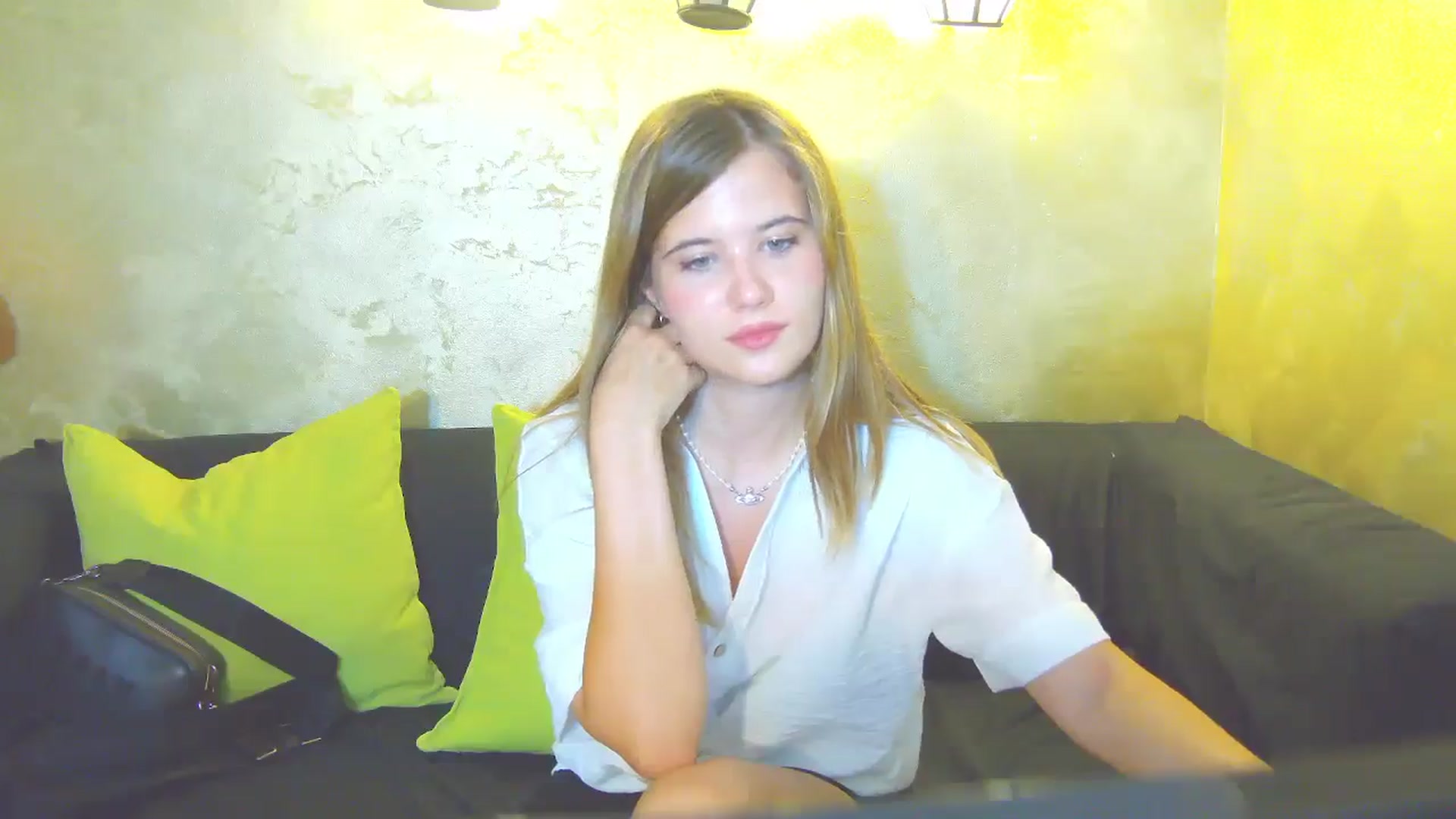 Aileenaa video thumbnail