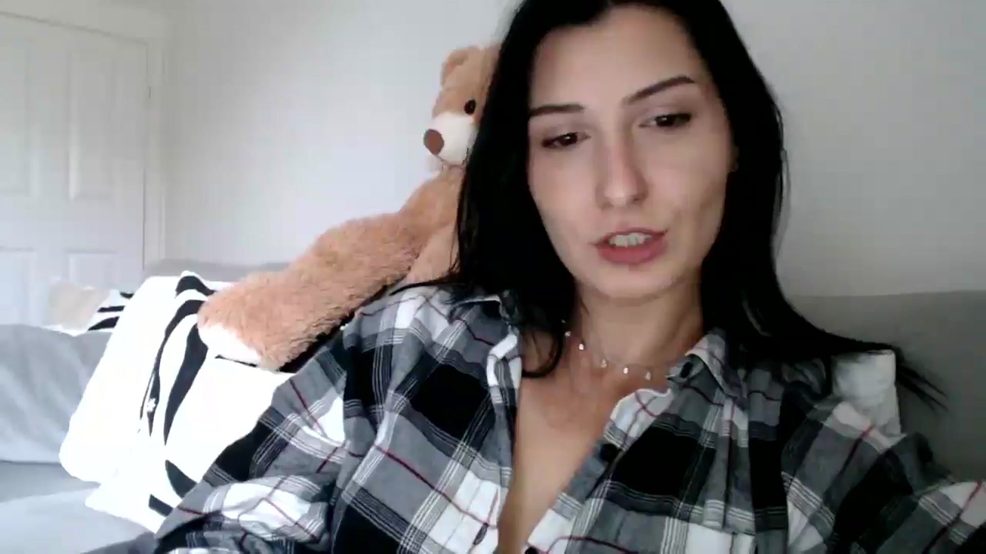 Yara_77 video thumbnail
