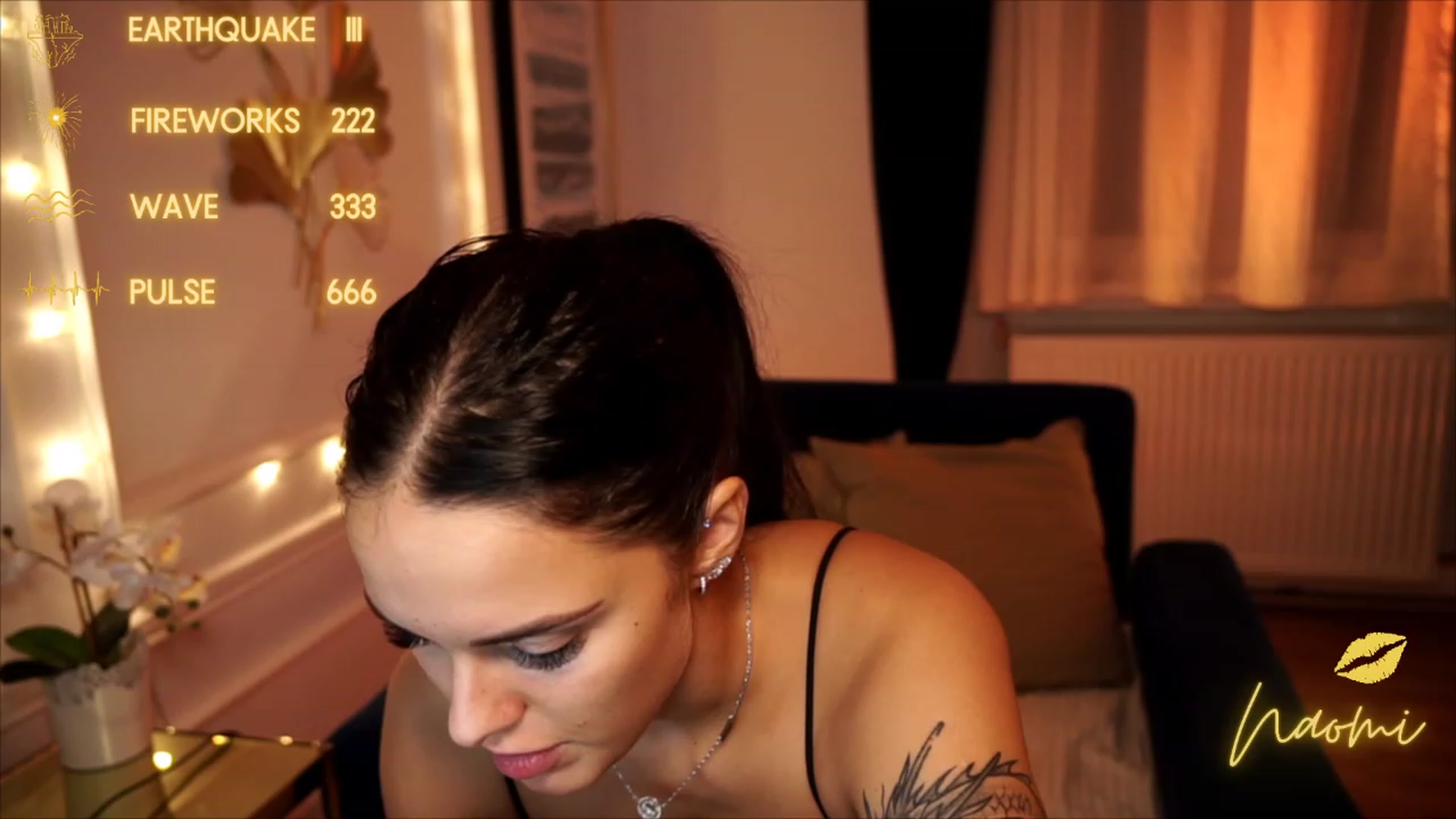 cinnabellee video thumbnail