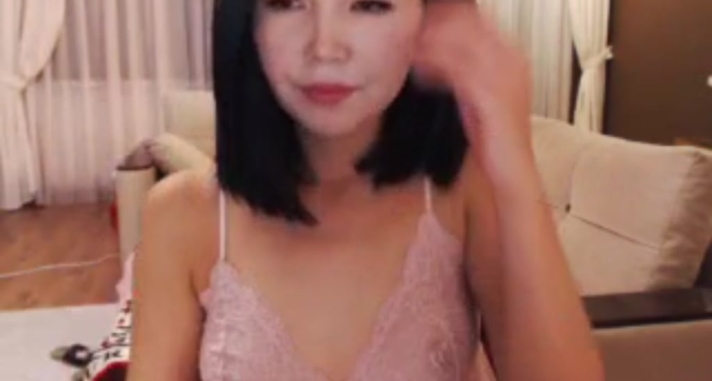 ItsMeMina video thumbnail