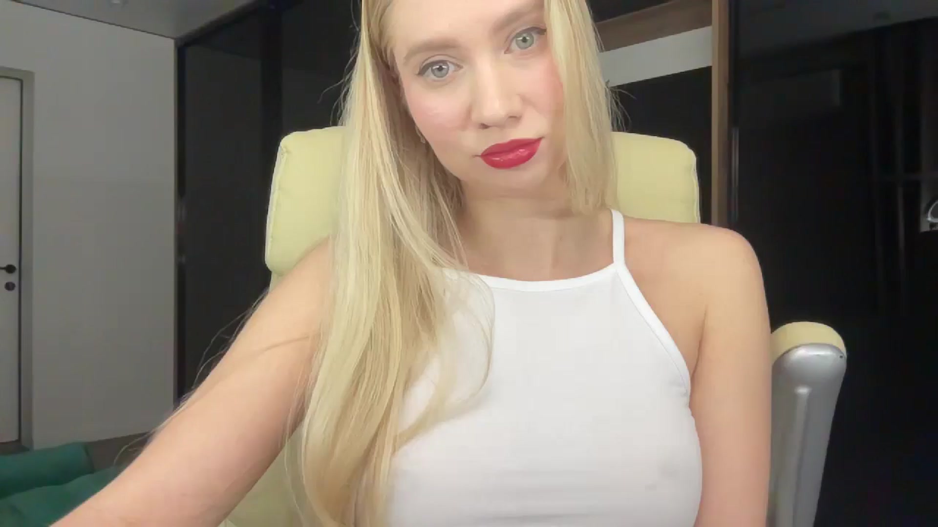 Miss_Sylvia video thumbnail