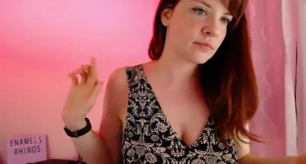 MissHannelore video thumbnail