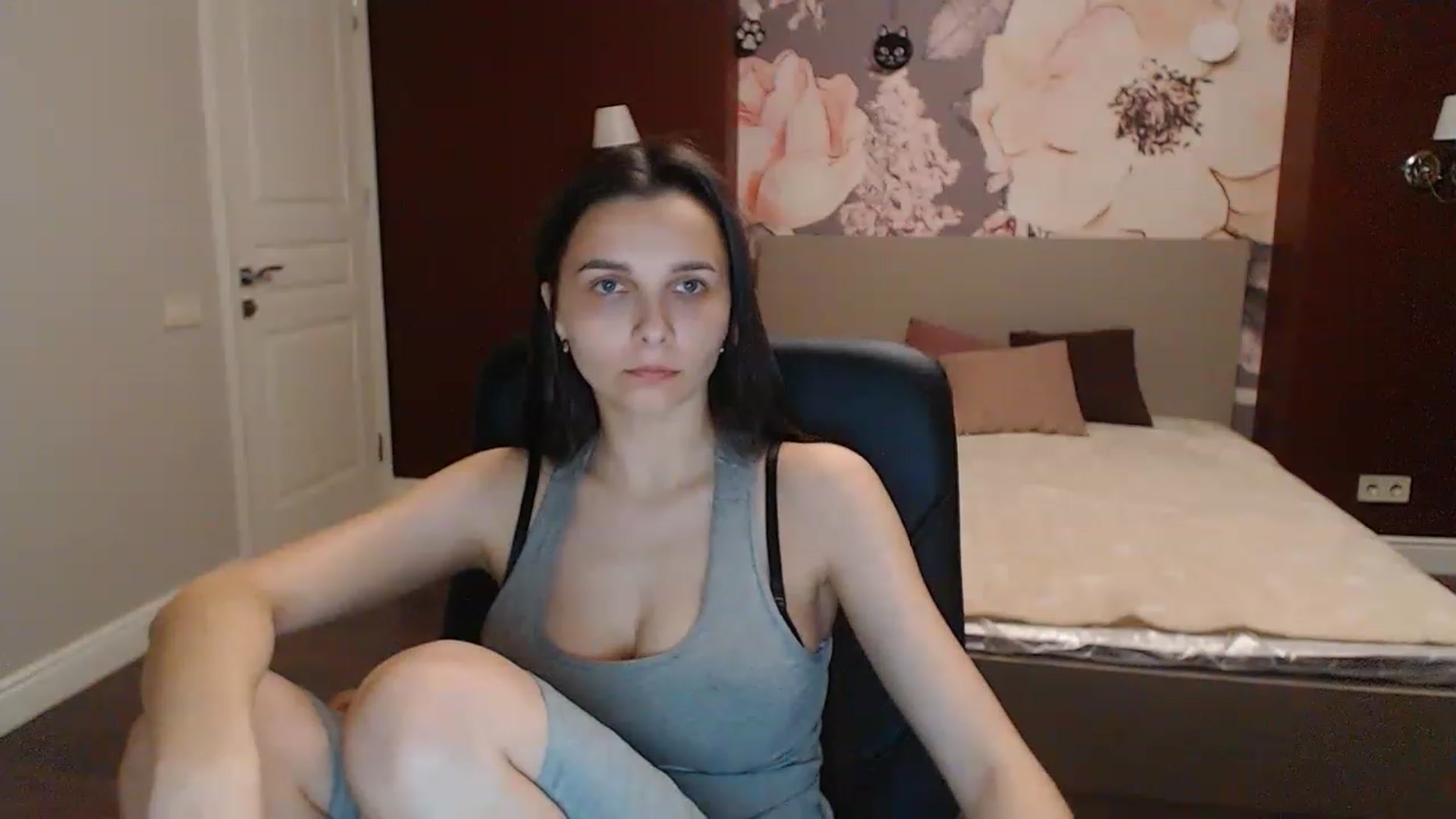 Karina_Mils video thumbnail