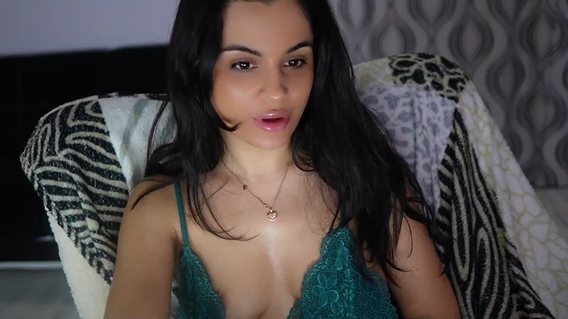 TinyAndrea video thumbnail