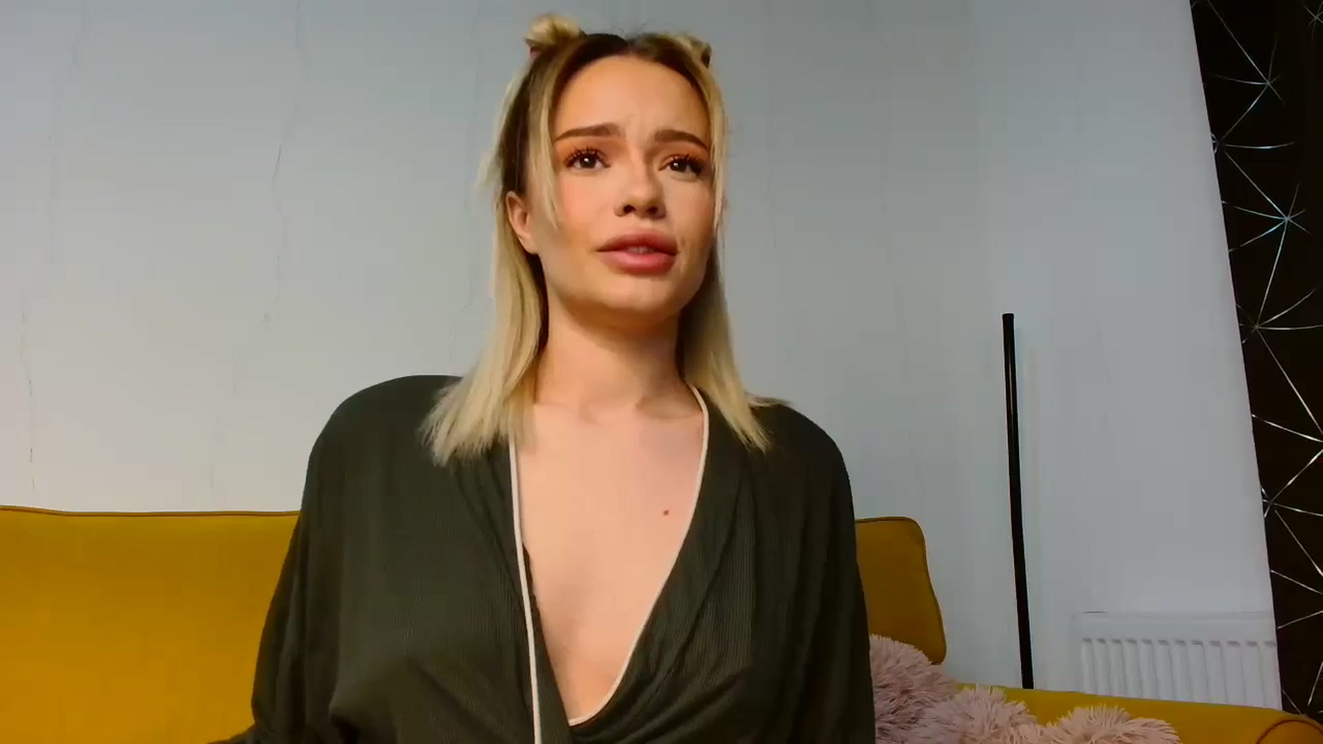 Eva_Angell video thumbnail