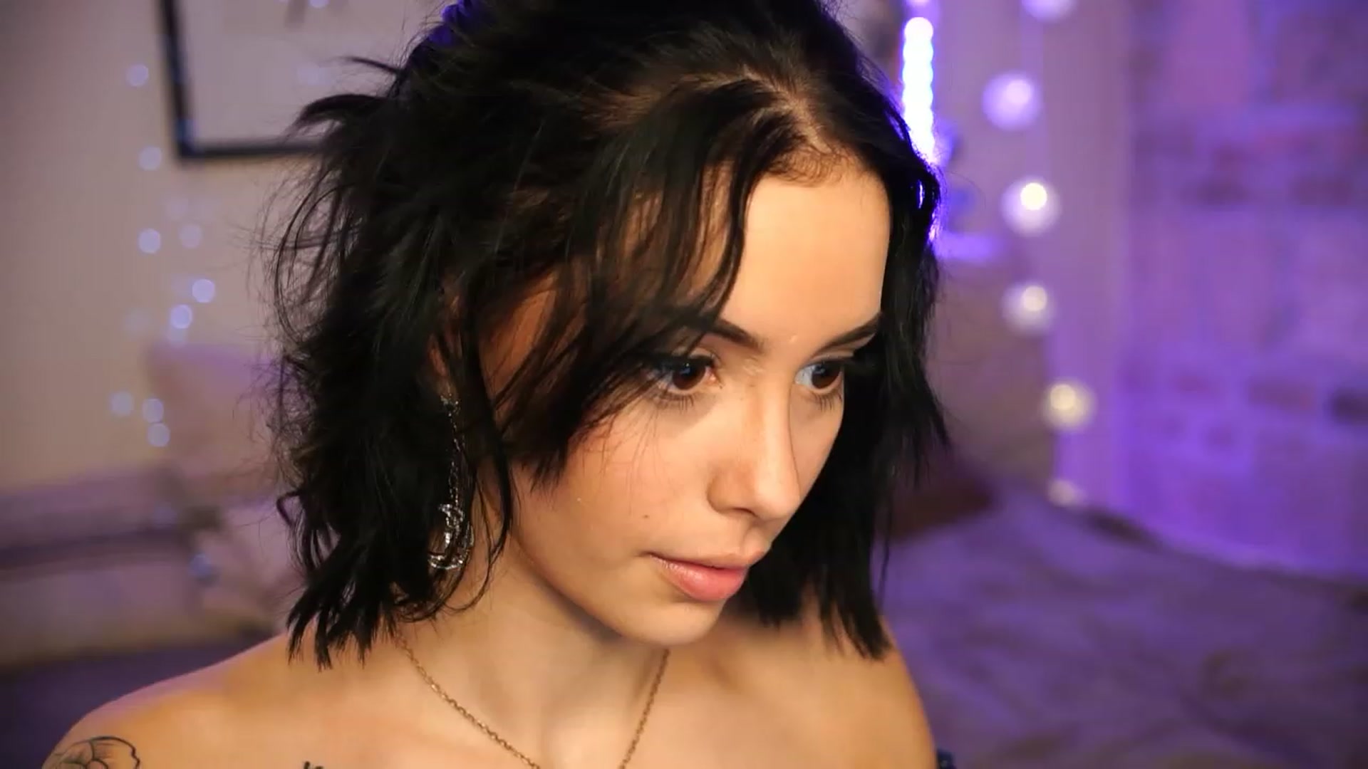 Naomii18 video thumbnail