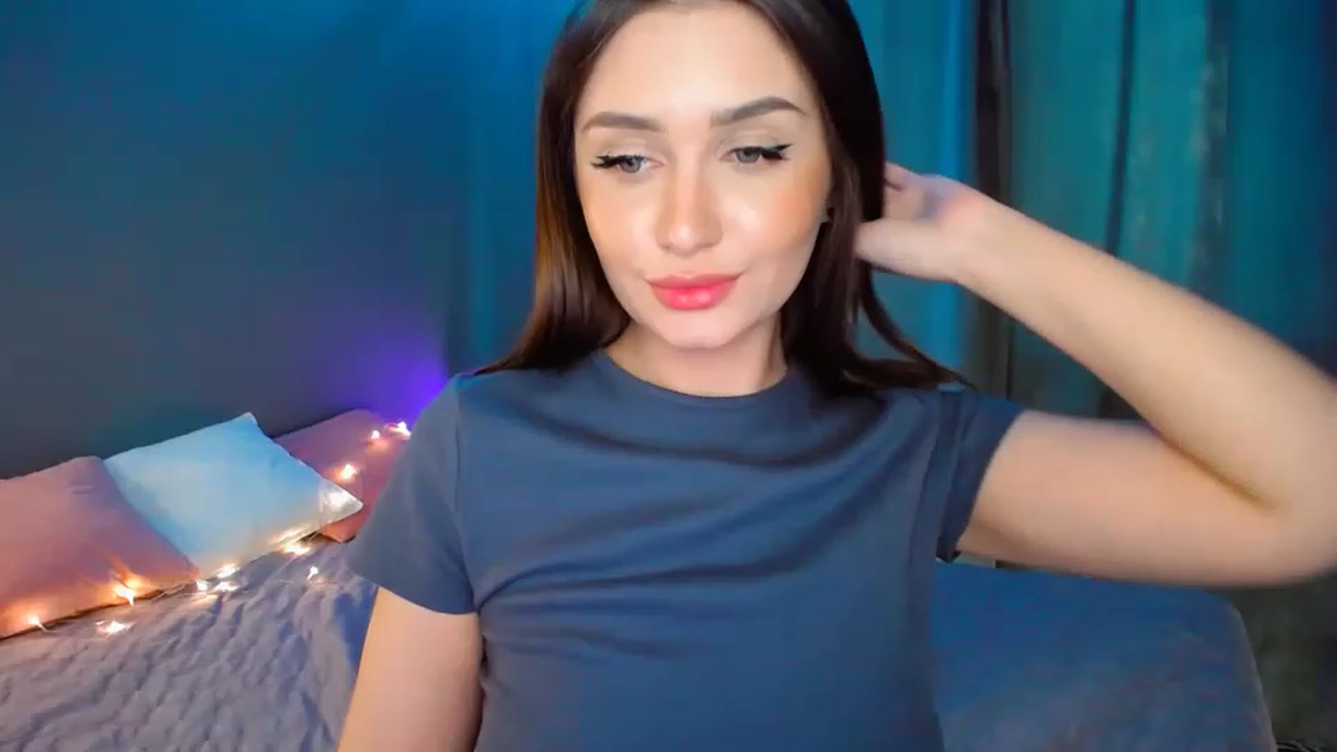 DollGlamourr video thumbnail