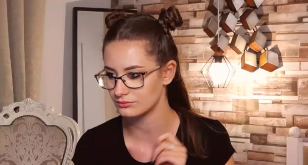 AnnieKarrera1 video thumbnail