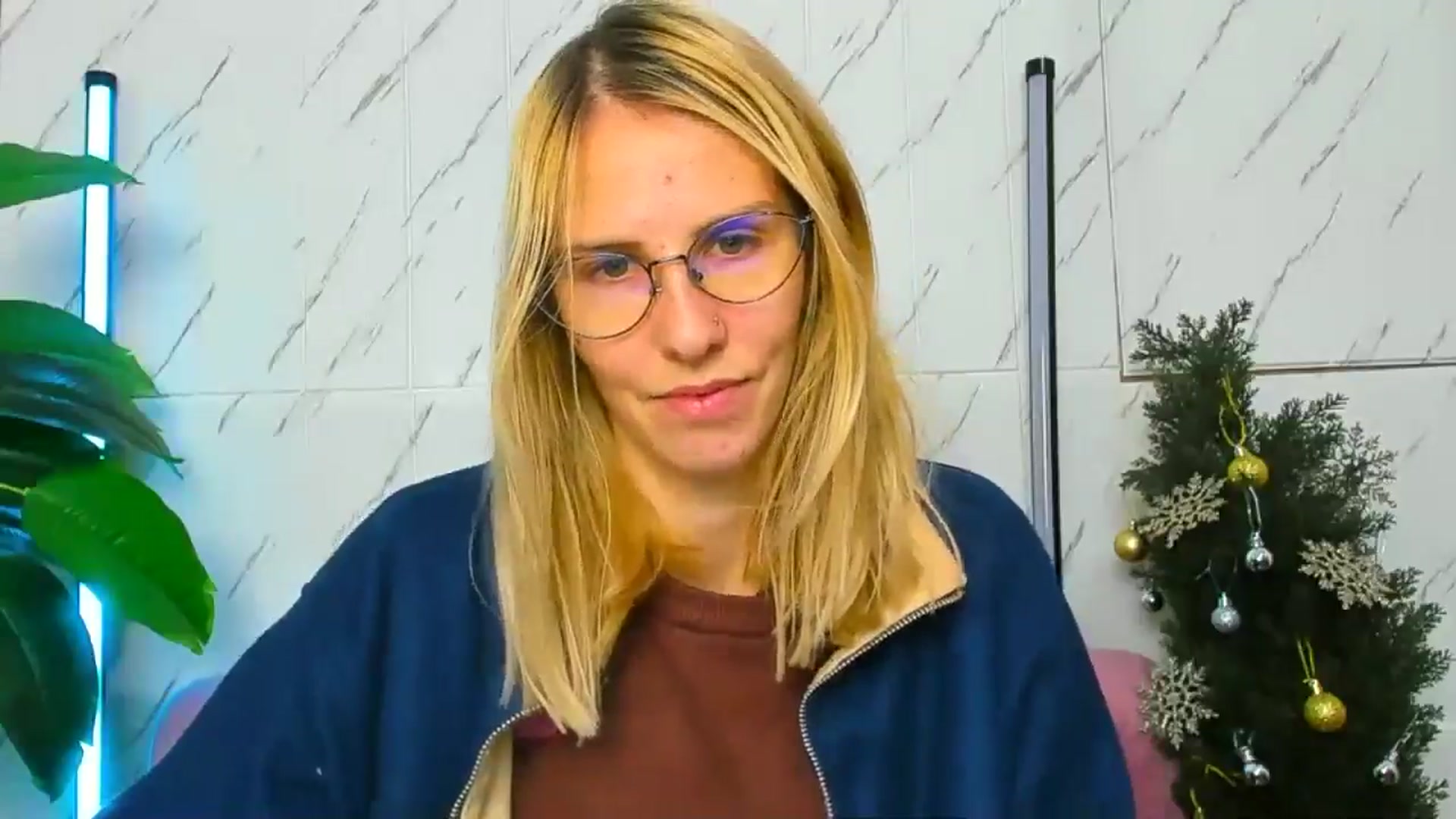 EmmaKriss video thumbnail