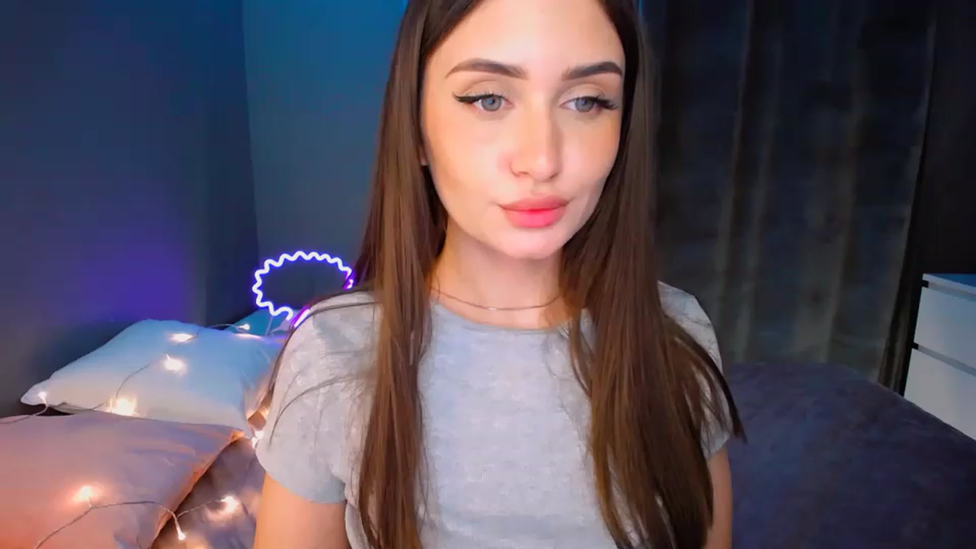DollGlamourr video thumbnail