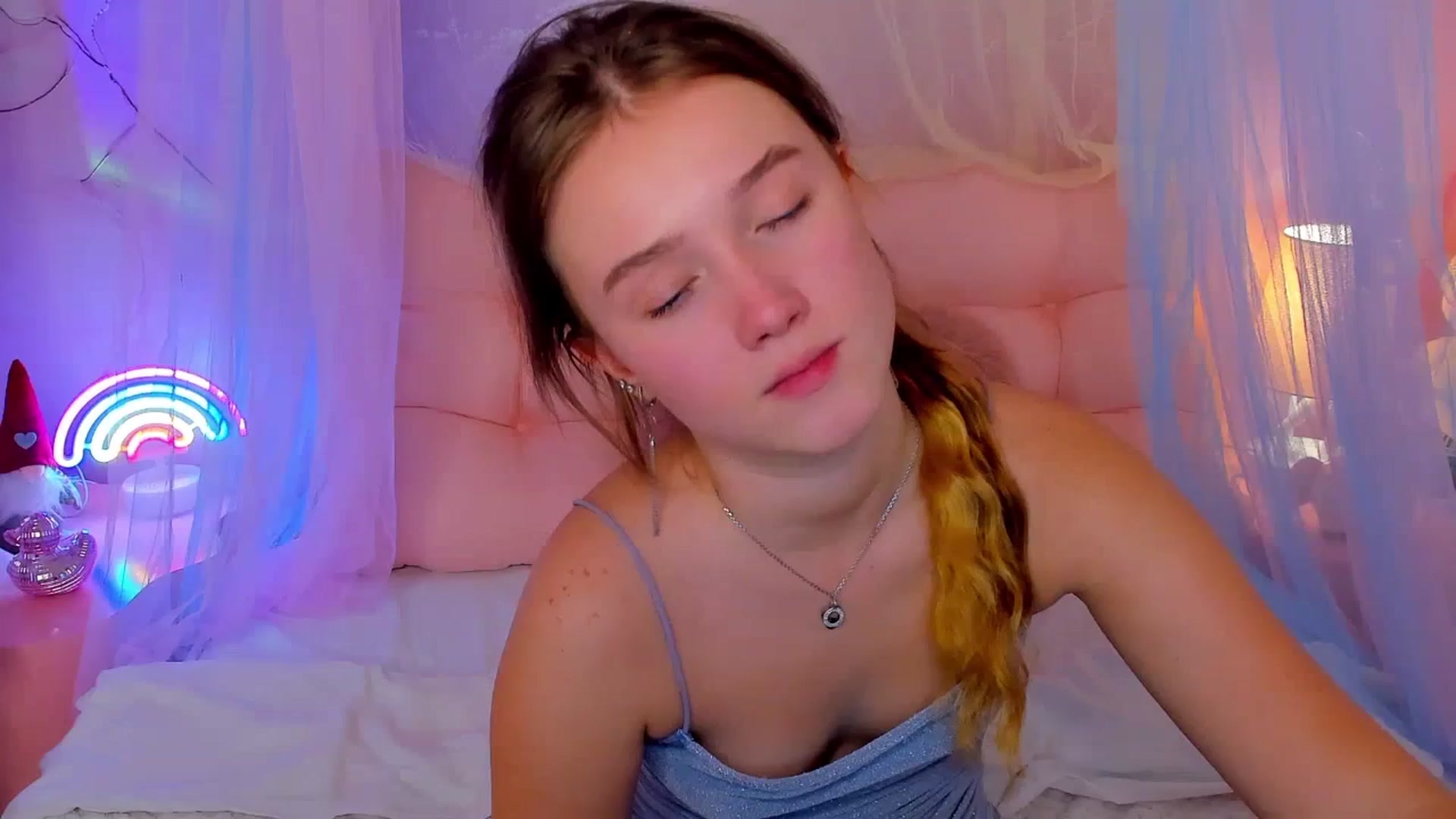 Beatrizz video thumbnail
