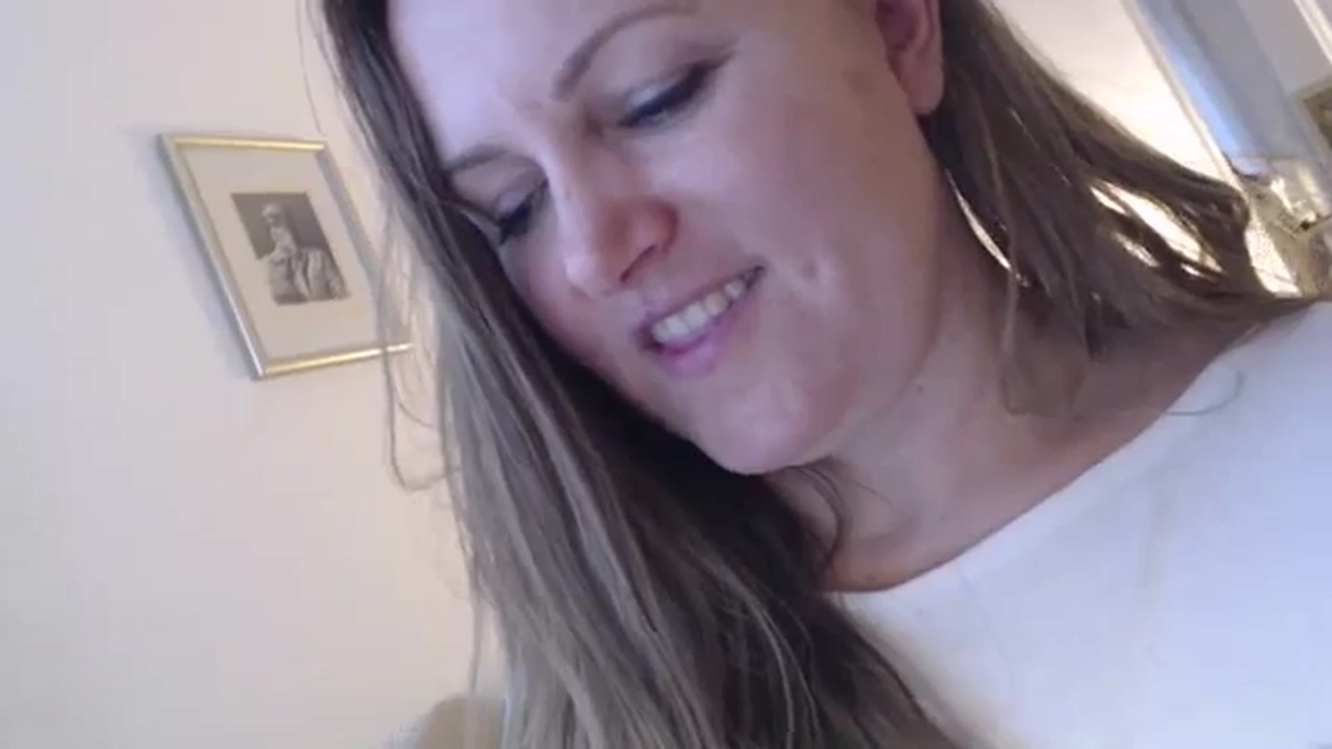 JustLily video thumbnail