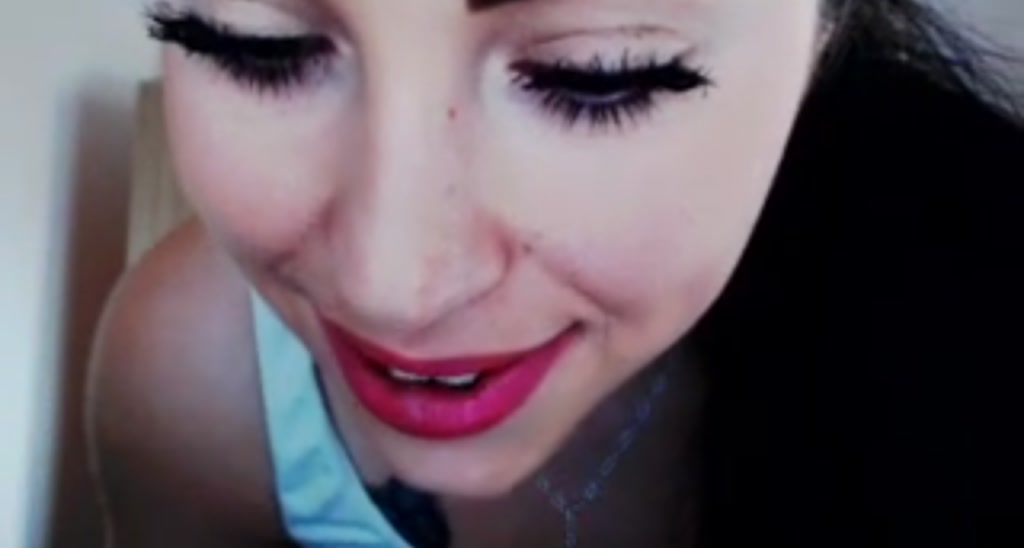 aLeBunny video thumbnail