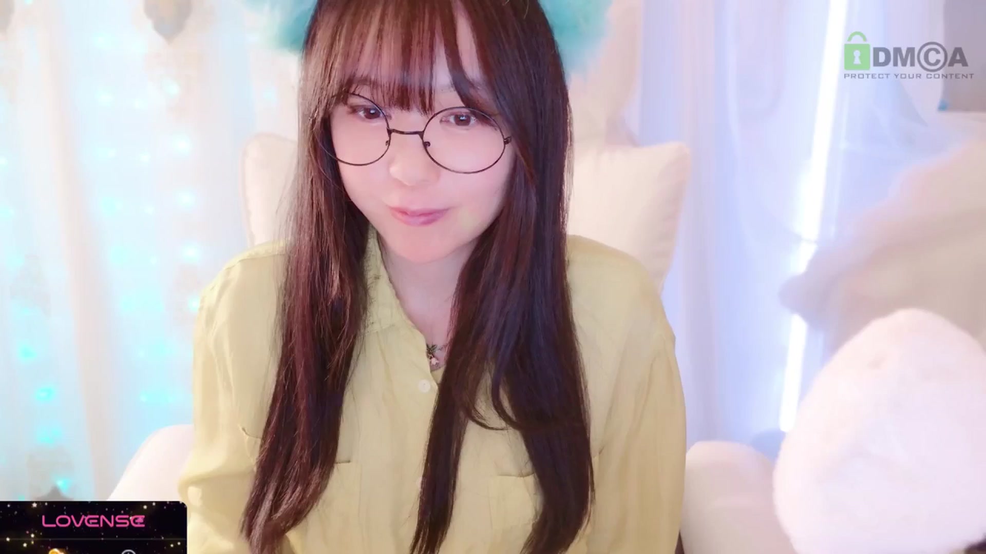 meowtheworld video thumbnail