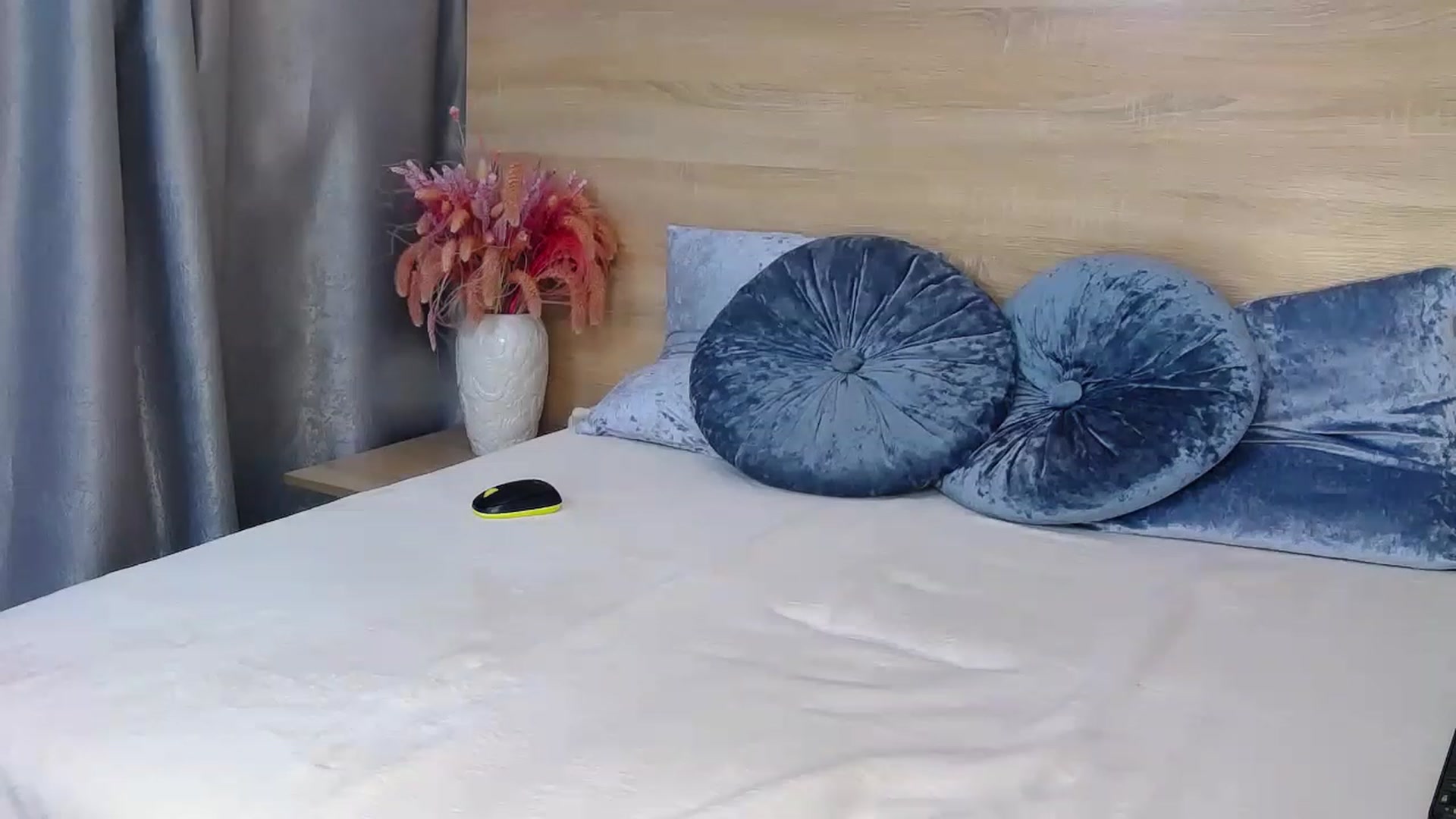 Floured video thumbnail