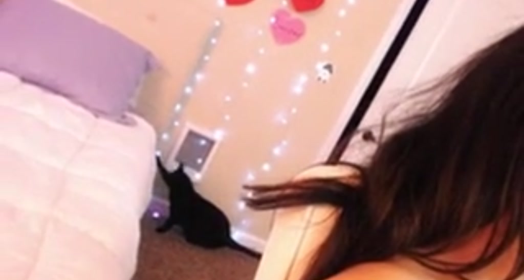 GiselleBel video thumbnail