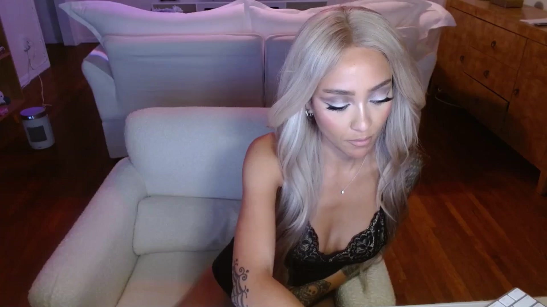 rosiewestttt video thumbnail