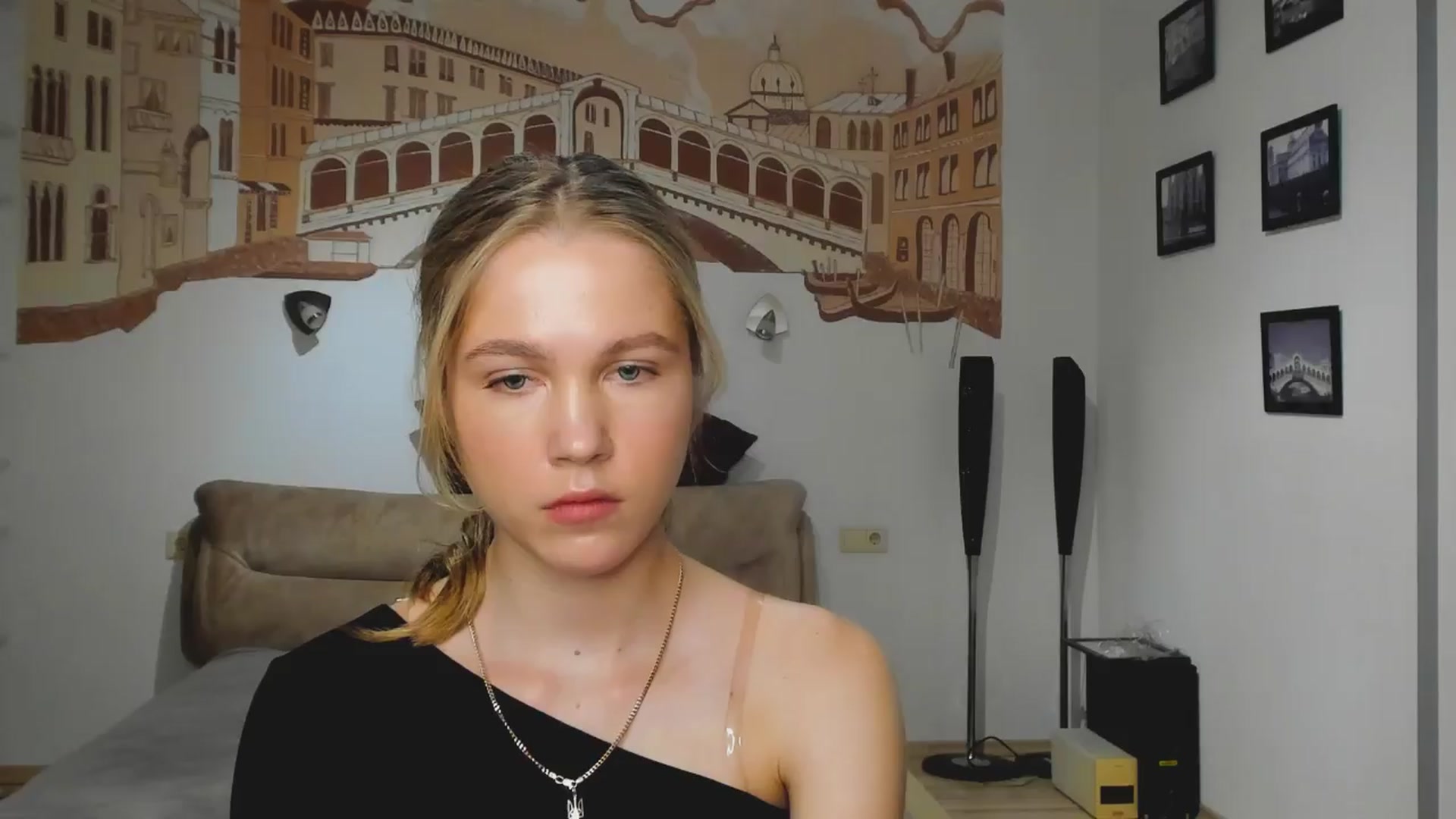 Kate_Lewiss video thumbnail