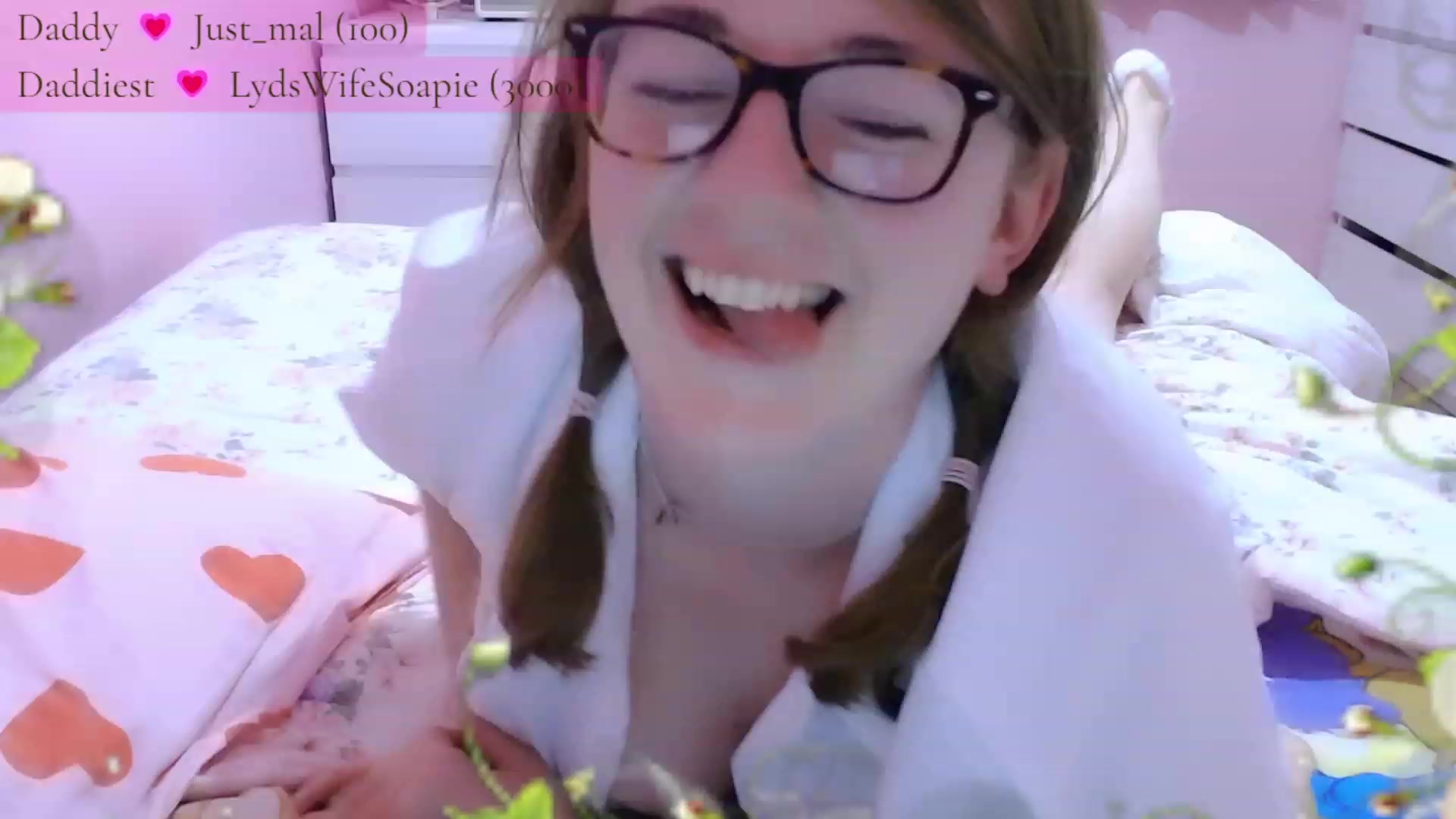dollette video thumbnail