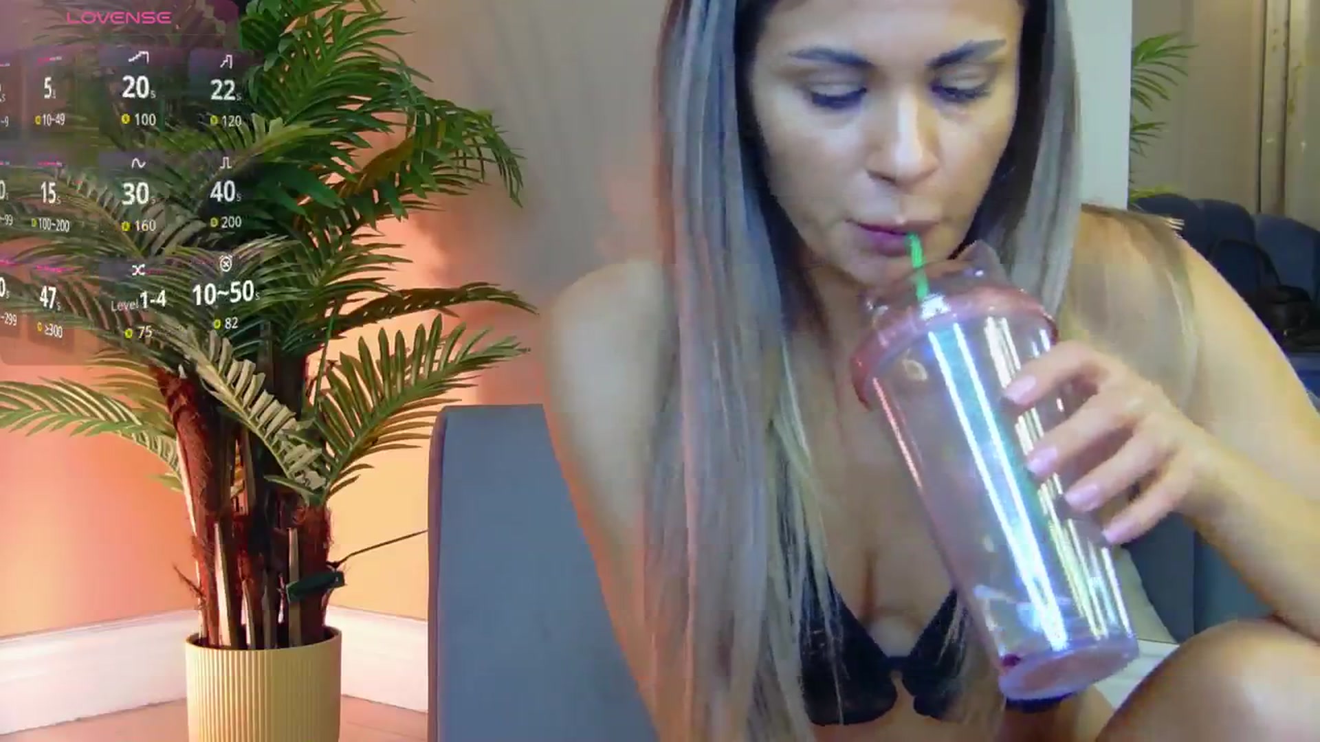 Avril_Cyrus video thumbnail