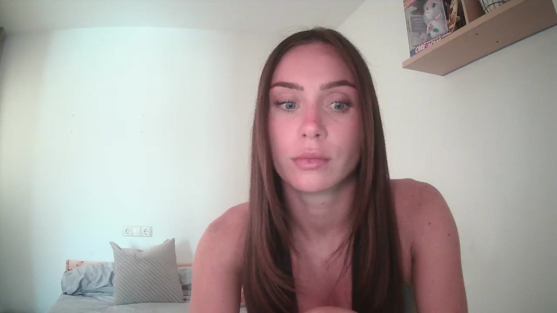 English_Lola video thumbnail