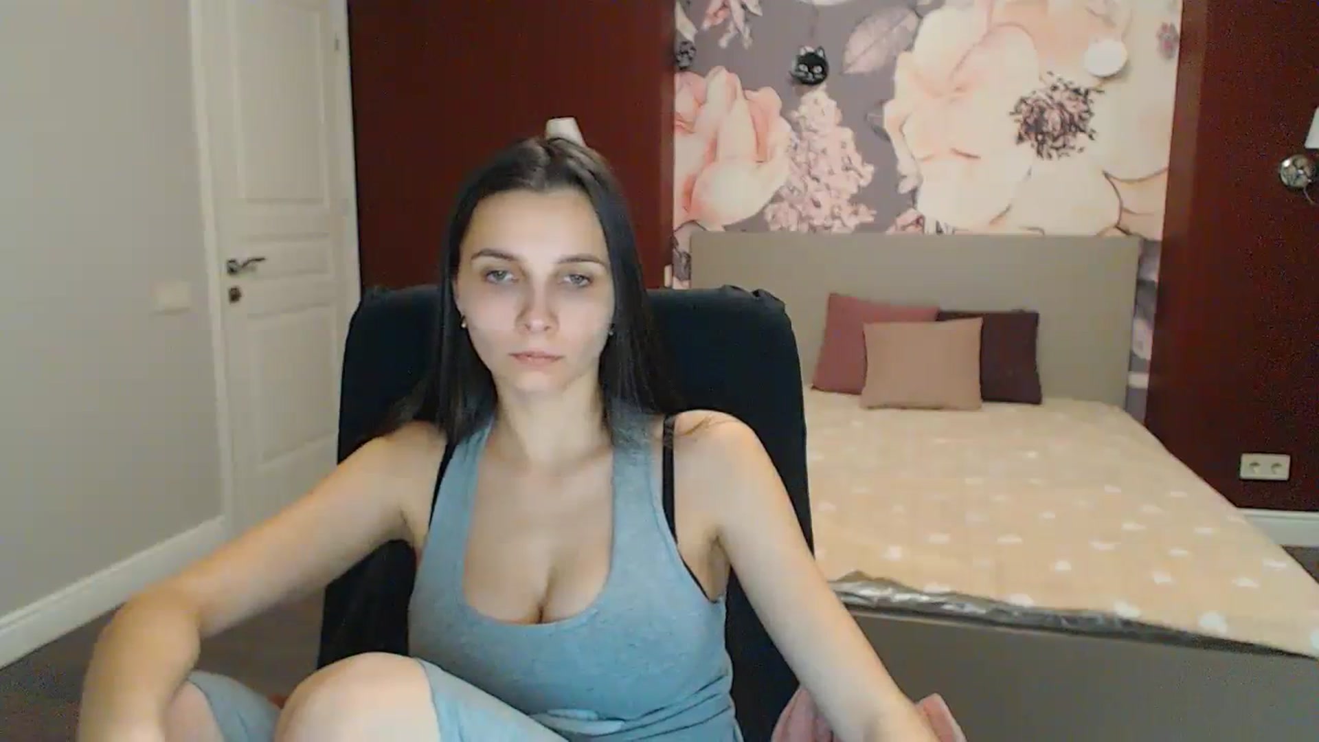 Karina_Mils video thumbnail