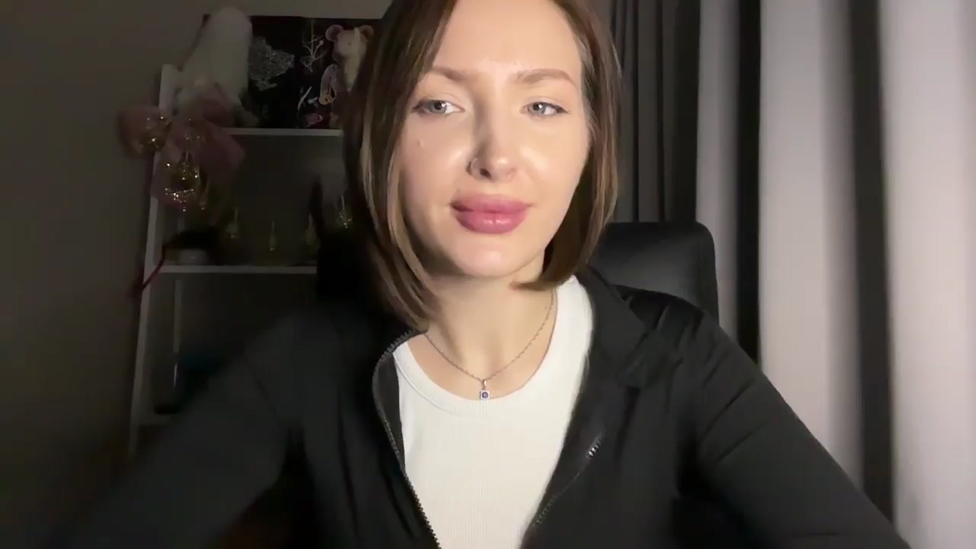 Di_Pearl video thumbnail