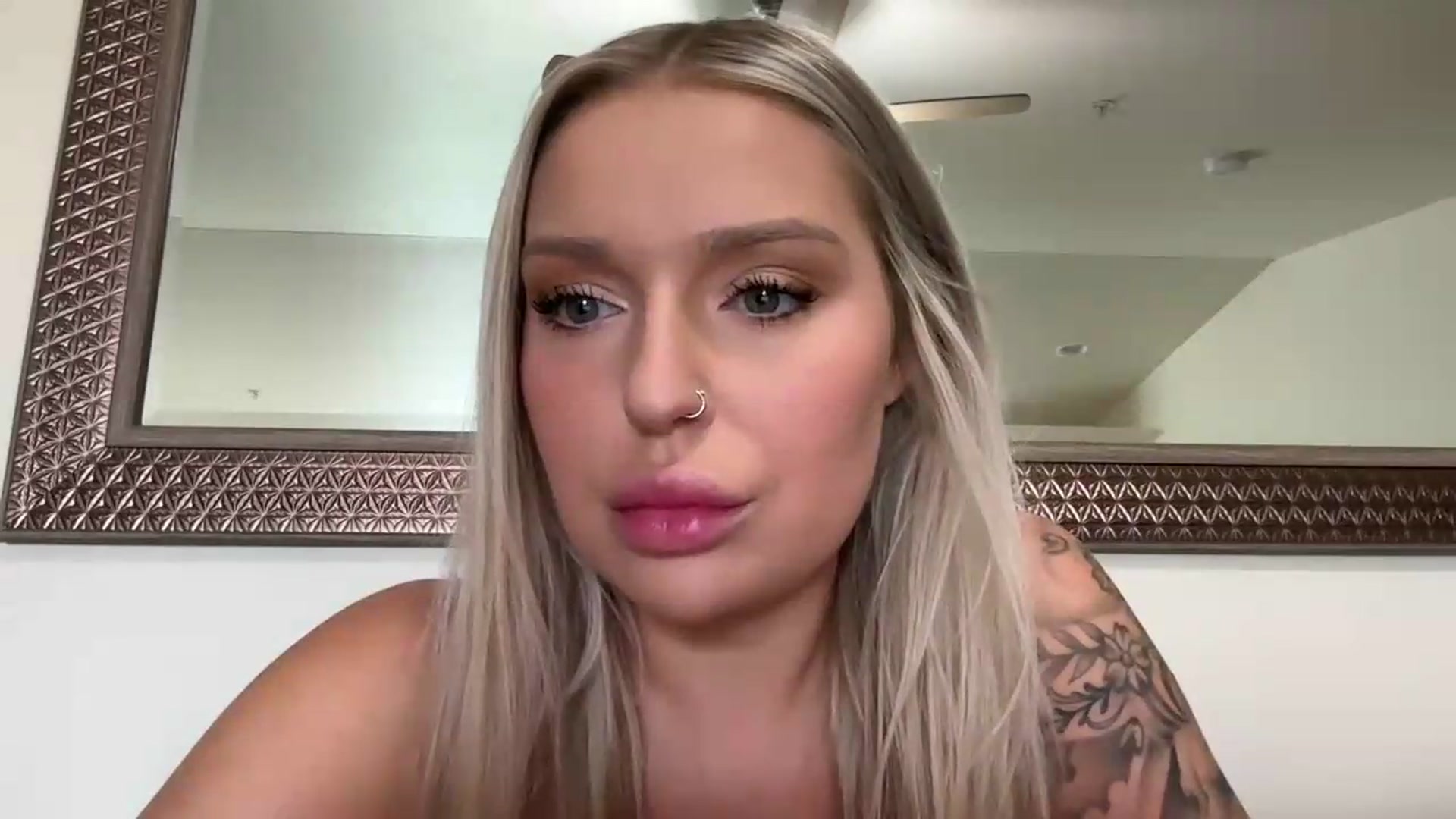 KissMyTitsPls video thumbnail