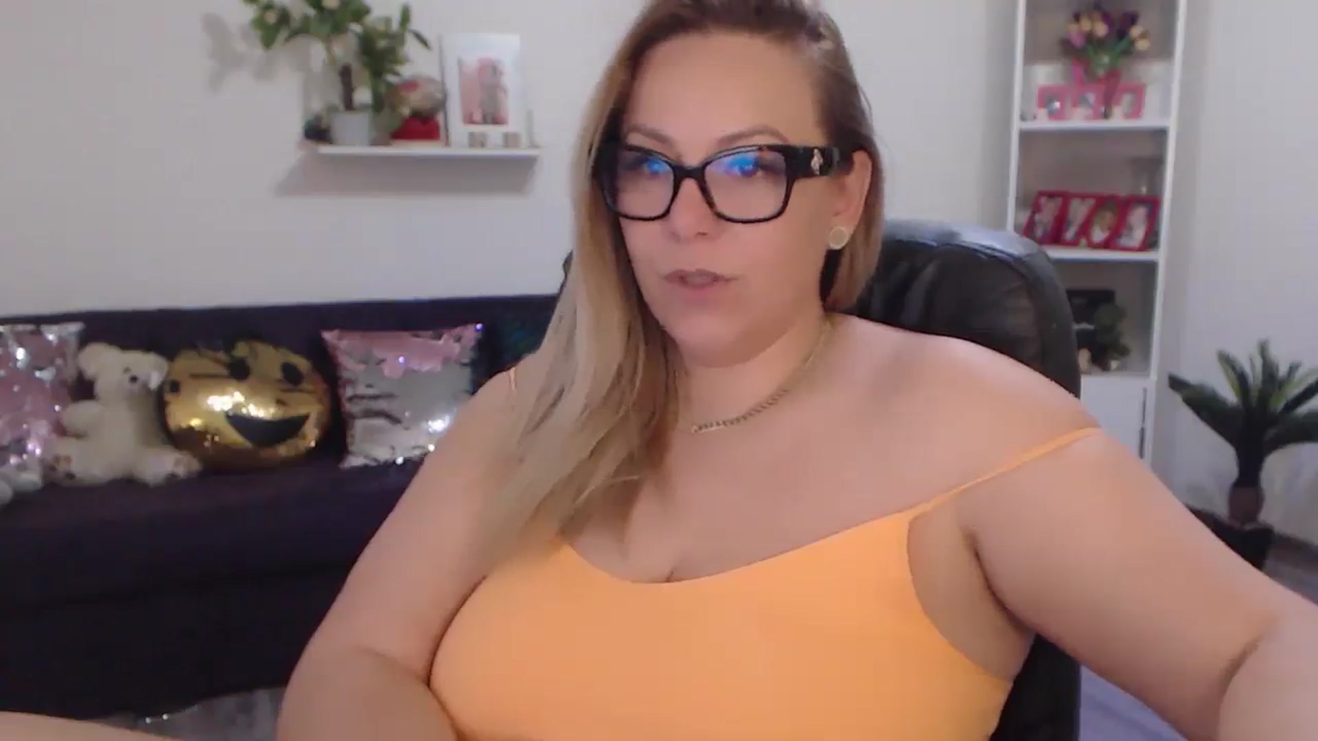 A_baby_Boo video thumbnail