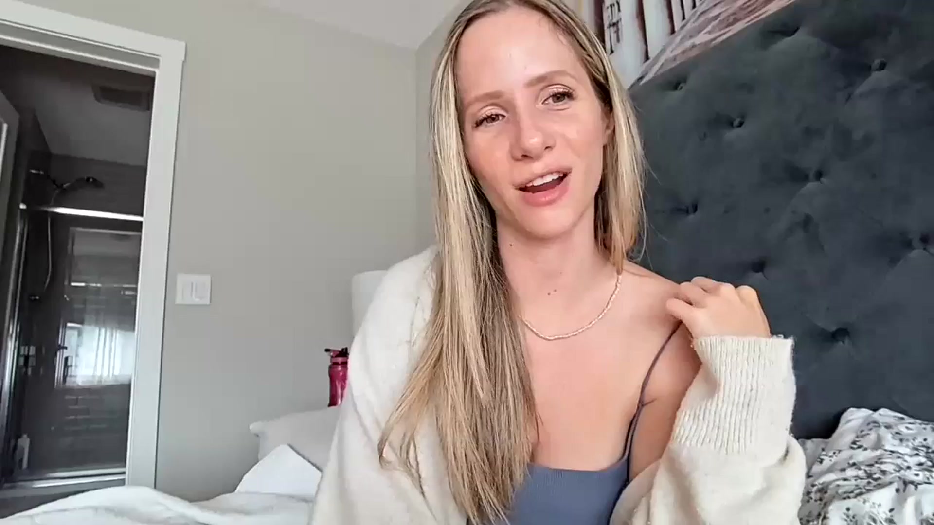 Lucylux1 video thumbnail