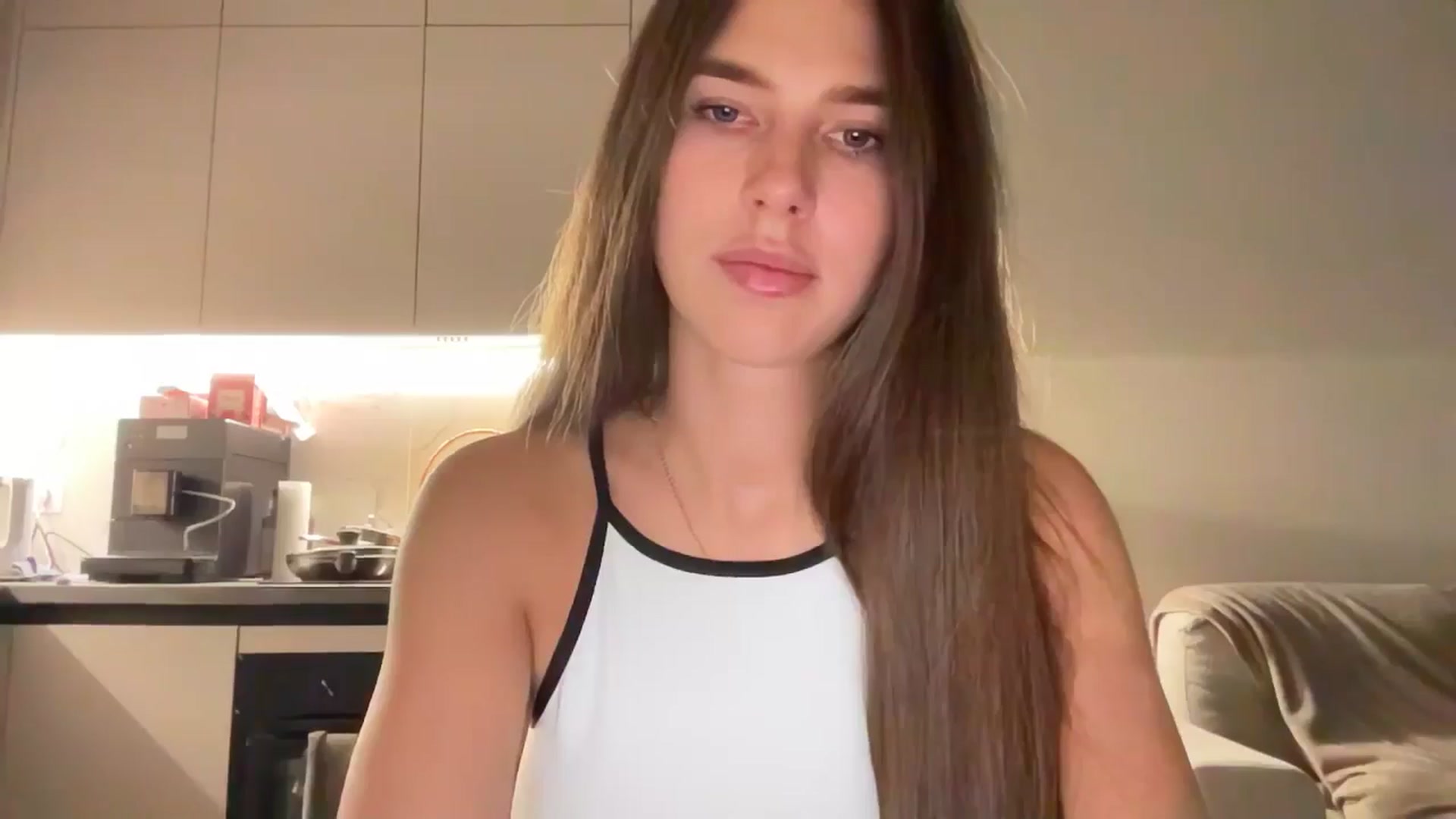 kissfreeze video thumbnail