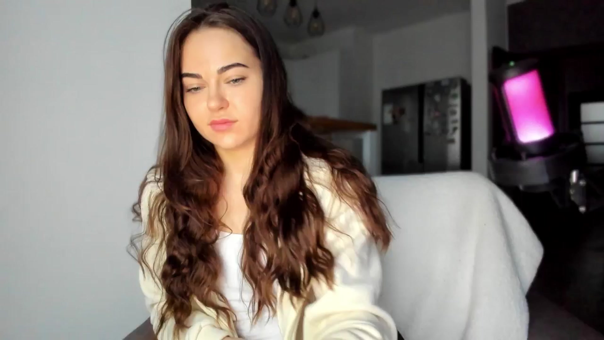 BeeTheQueen video thumbnail