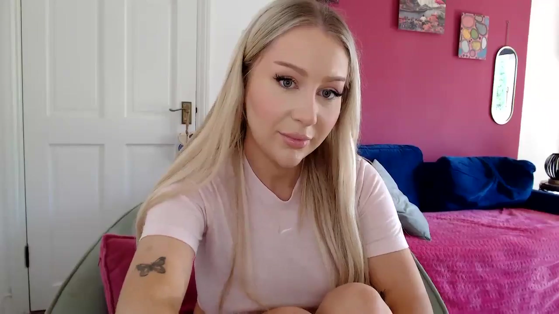 PetiteAvax video thumbnail