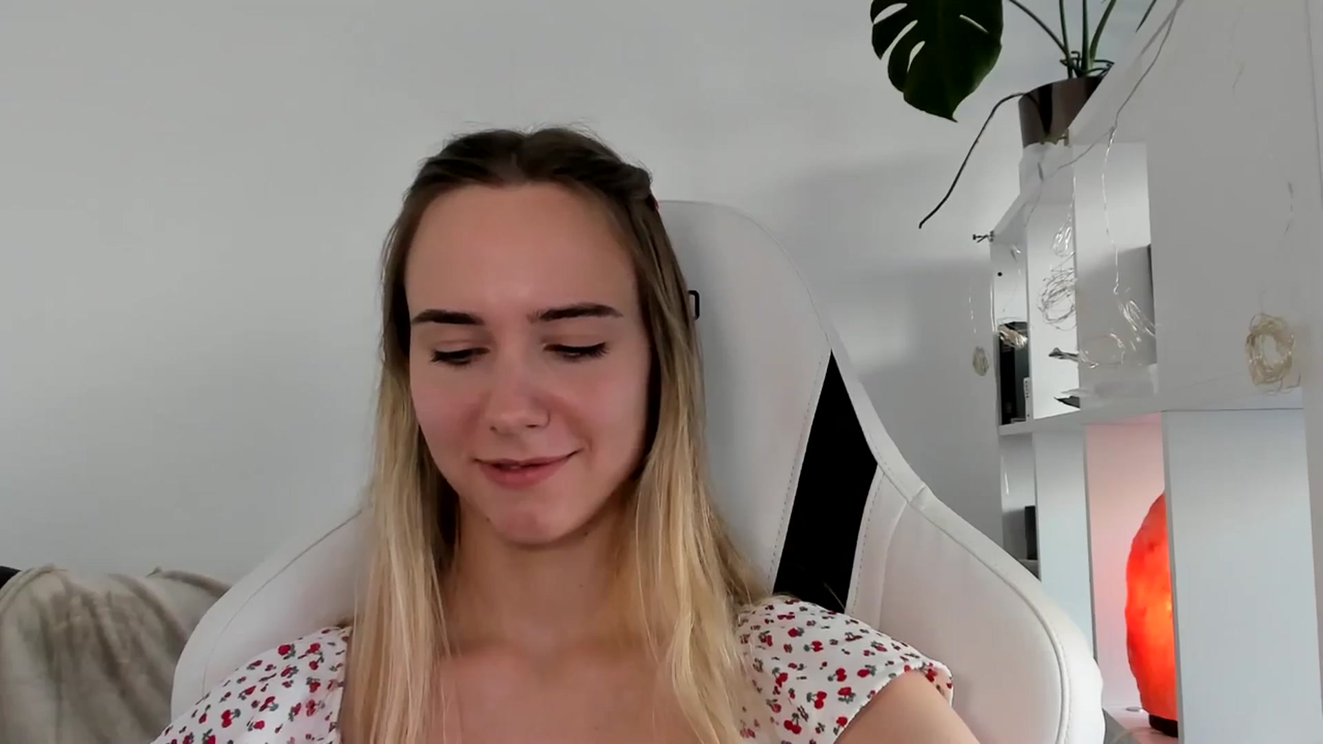OhAlisa video thumbnail