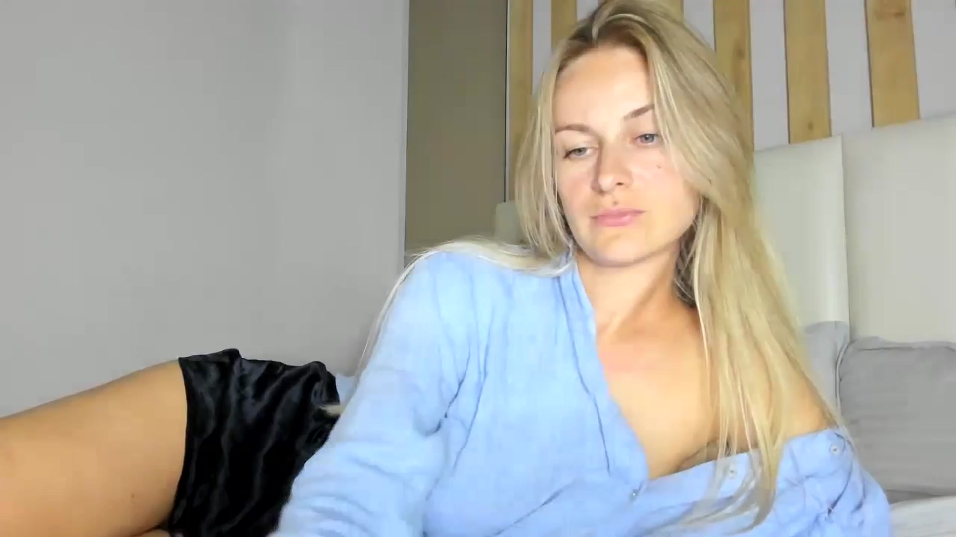regular_girl video thumbnail