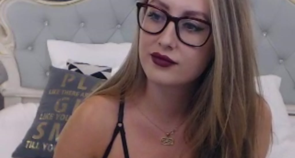 ChloeLUVX video thumbnail