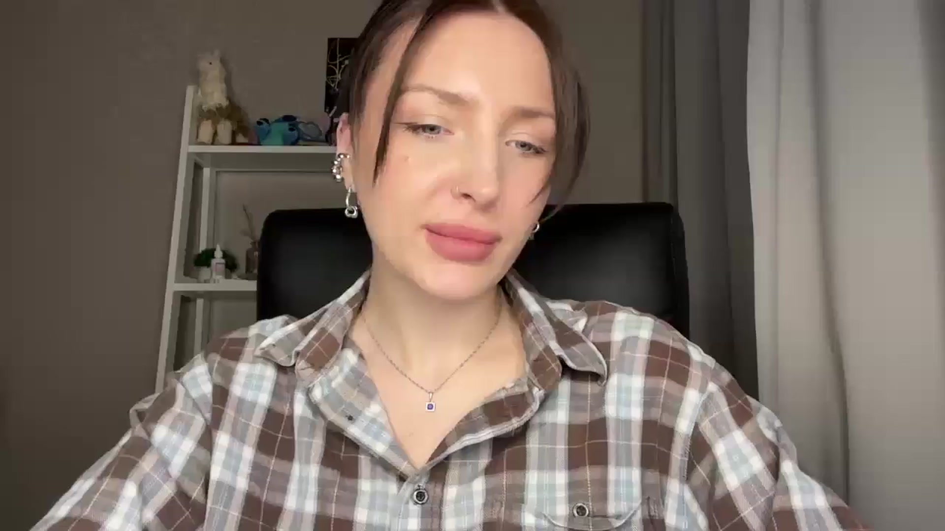 Di_Pearl video thumbnail