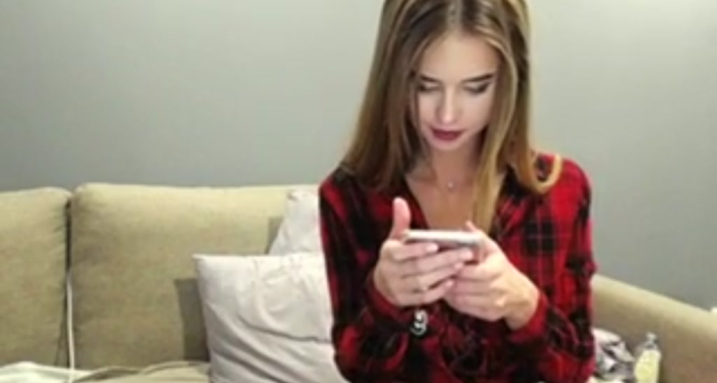 AvrilDollX video thumbnail