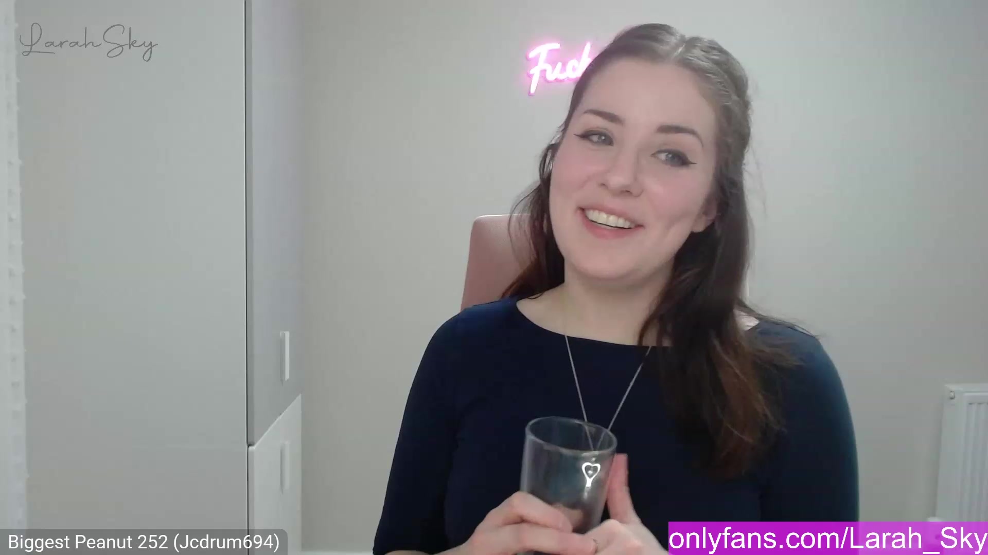 Larah_Sky video thumbnail