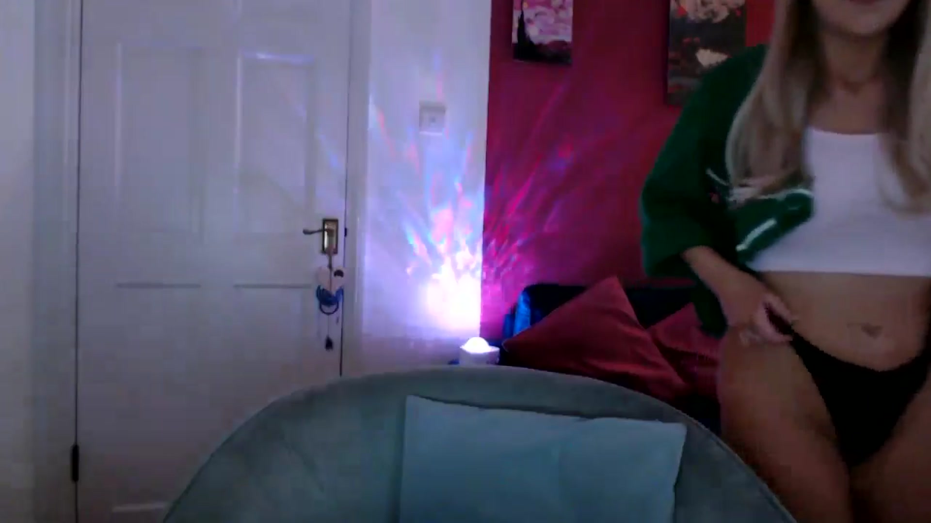 PetiteAvax video thumbnail