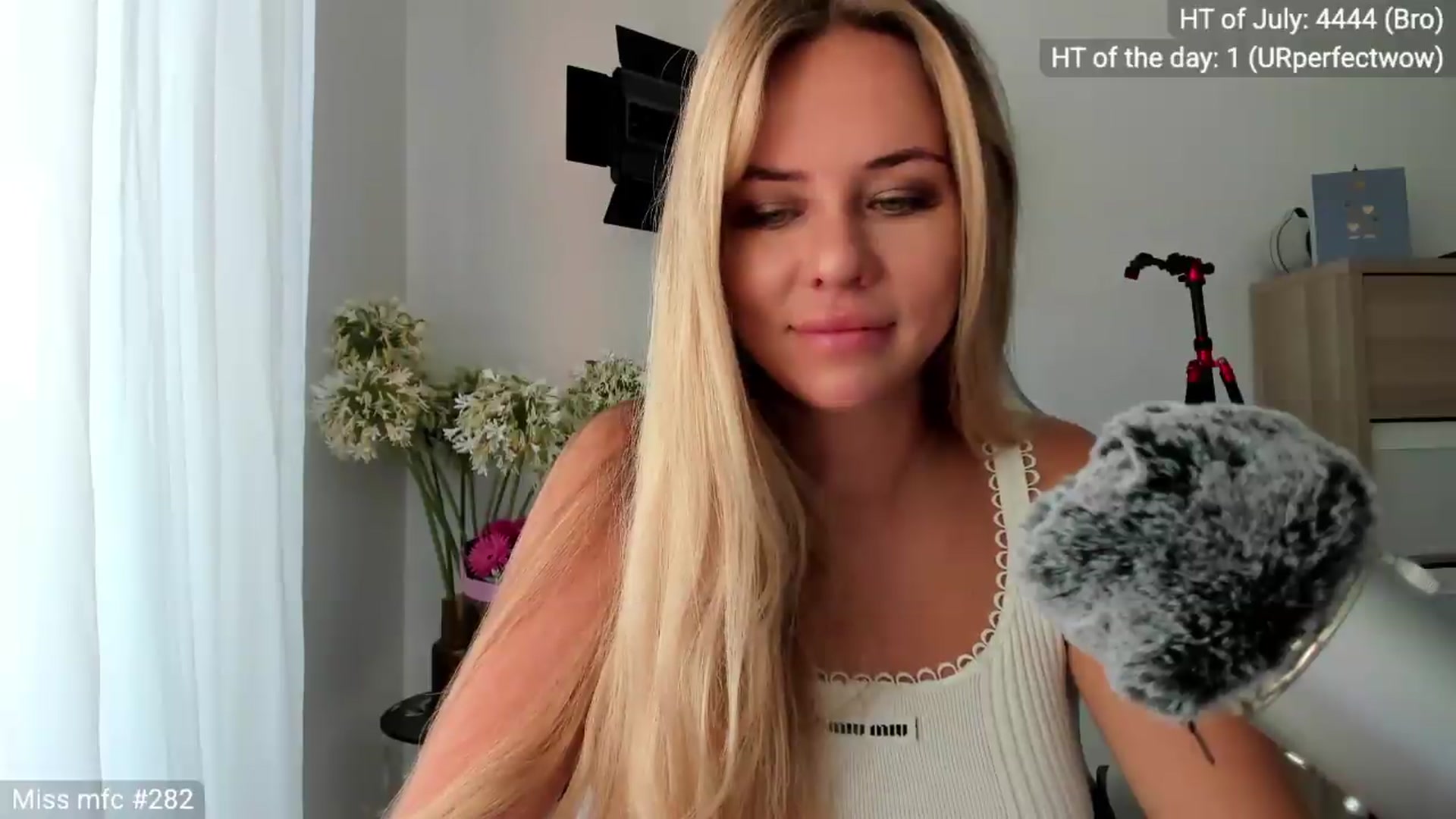Linda_0nline video thumbnail