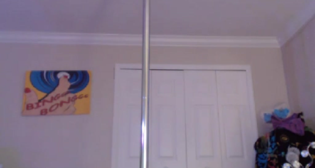 Downloads video thumbnail