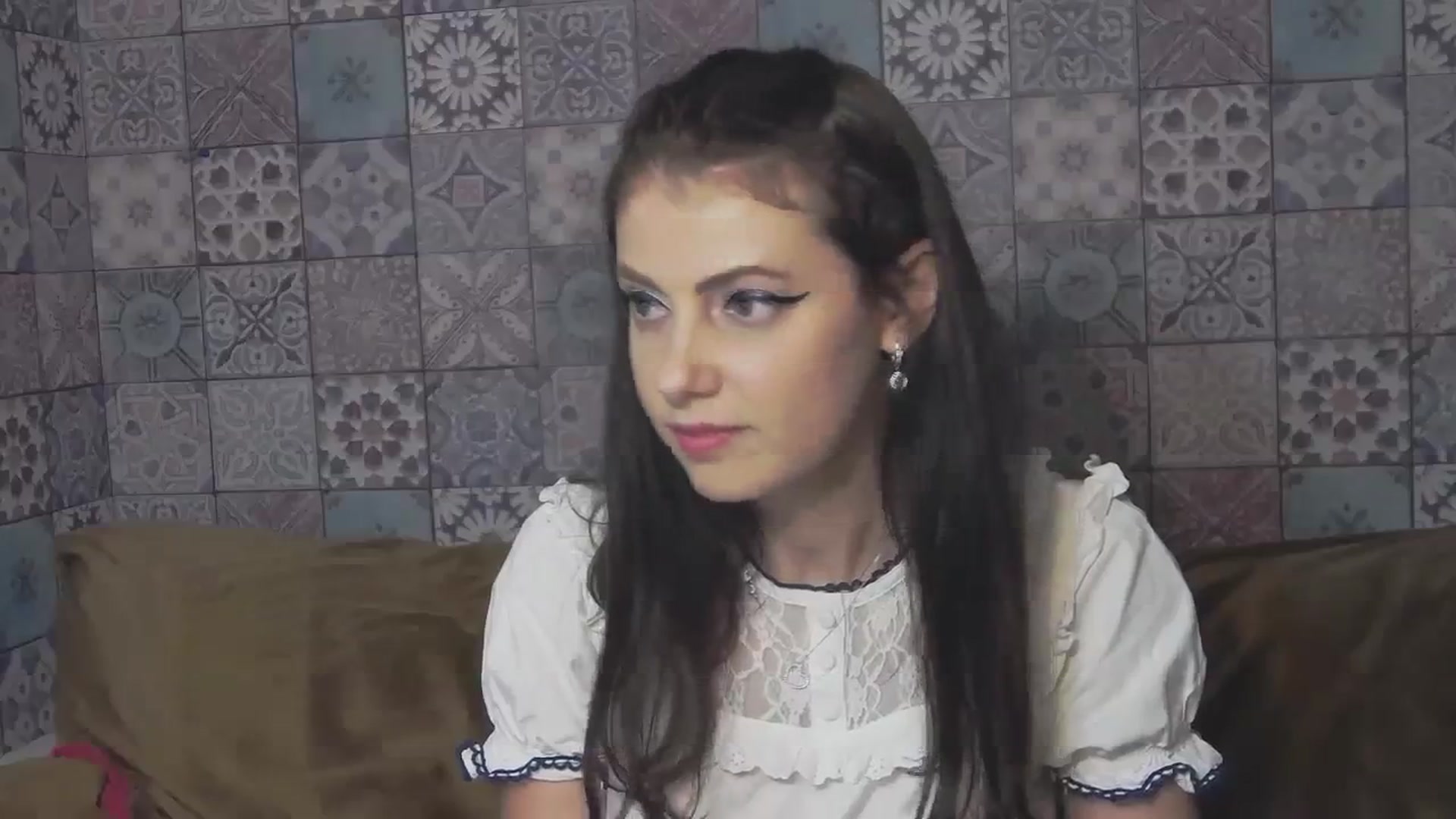 MissAracely video thumbnail