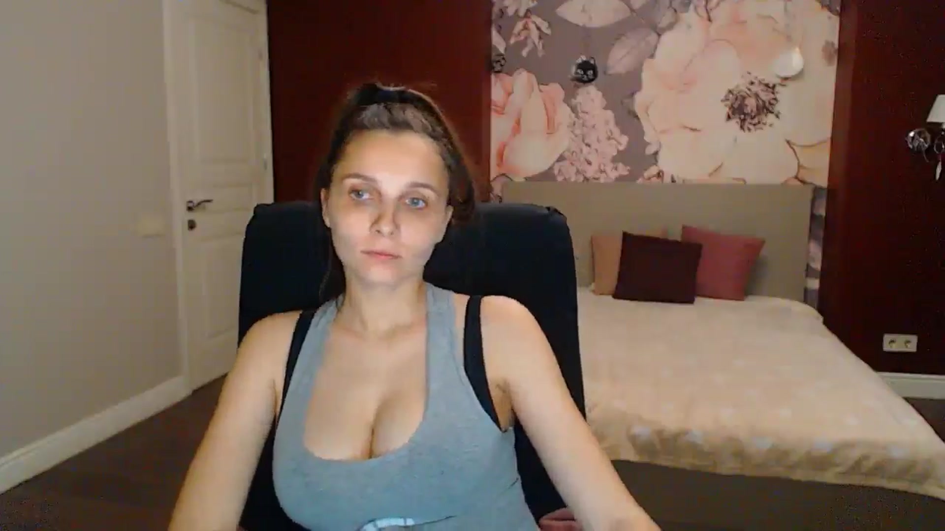 Karina_Mils video thumbnail